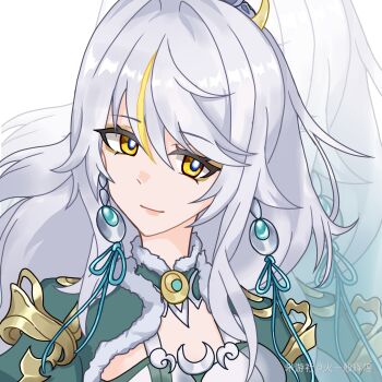 1girl blonde_hair bright_pupils chinese_commentary closed_mouth commentary_request earrings eyeshadow genshin_impact hair_between_eyes hair_ornament highres huoyiban_huihuang jewelry long_hair looking_at_viewer makeup multicolored_hair ponytail smile solo streaked_hair white_background white_hair white_pupils yellow_eyes yellow_eyeshadow zibai_(genshin_impact) zoom_layer