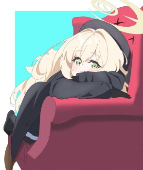 1girl :3 absurdres beret black_coat black_gloves black_hat black_pantyhose blonde_hair blue_archive blush chamomile_no_ha coat couch fluffy_hair gloves green_eyes hair_intakes halo hat highres long_hair looking_at_viewer no_shoes pantyhose professor_niyaniya_(blue_archive) puffy_cheeks side_ahoge smile solo yellow_halo