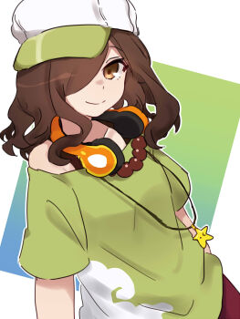 1girl bakemonogatari bead_necklace beads brown_eyes brown_hair commentary_request gaen_izuko green_hat green_shirt hair_over_one_eye hat headphones headphones_around_neck highres jewelry long_hair monogatari_(series) necklace prayer_beads shirt sideways_hat single_bare_shoulder smile solo star_(symbol) tsugumi_(tgm_615486)