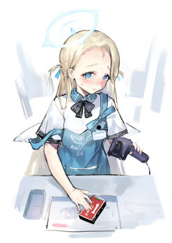 1girl absurdres apron barcode_scanner blonde_hair blue_apron blue_archive blue_eyes blush chinese_commentary closed_mouth commentary_request forehead halo highres holding holding_barcode_scanner long_hair looking_at_viewer shirt short_sleeves solo sora_(blue_archive) store_clerk sweatdrop two_side_up upper_body white_background white_shirt white_wings wings xiangchizhubijin