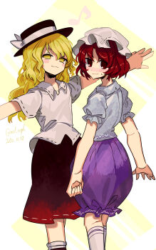 2girls absurdres black_hat blonde_hair blue_shirt blush bow collared_shirt commentary_request cosplay costume_switch dated hat hat_bow highres ichirugi kneehighs long_hair looking_at_viewer looking_back maribel_hearn mob_cap multiple_girls musical_note purple_skirt red_eyes red_hair shirt short_hair skirt smile socks sweatdrop t-pose touhou twitter_username usami_renko white_background white_bow white_hat white_shirt white_socks yellow_eyes