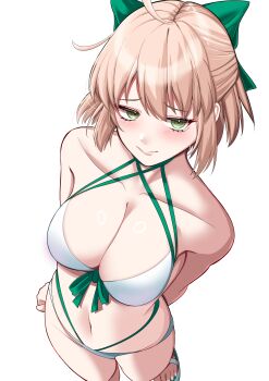 1girl absurdres ahoge bare_shoulders bikini blonde_hair blush bow breasts cleavage commentary_request fate/grand_order fate_(series) green_bow green_eyes hair_bow half_updo highleg highleg_bikini highres large_breasts looking_at_viewer nigori_(keydoor) okita_j._souji_(fate) okita_j._souji_(third_ascension)_(fate) okita_souji_(fate) short_hair solo swimsuit thighs white_bikini
