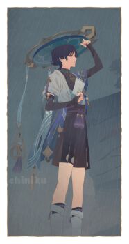 1boy arm_armor arm_up artist_name belt black_belt black_bow black_shirt black_shorts black_socks blue_gemstone blue_hat blue_vest blunt_ends border bow character_name chinikuniku cloud cloudy_sky collarbone commentary_request cowboy_shot feet_out_of_frame fingernails flipped_hair from_side gem genshin_impact gold gradient_sky grey_sky grey_vest hand_on_headwear hands_up hat highres jewelry jingasa leaf leg_warmers looking_to_the_side male_focus mandarin_collar necklace official_alternate_costume open_clothes open_vest outdoors parted_bangs pom_pom_(clothes) profile purple_belt purple_eyes purple_hair rain ring rock scaramouche_(genshin_impact) shirt short_hair short_sleeves shorts sky sleeveless sleeveless_shirt socks solo standing tassel tree two-tone_vest vest vision_(genshin_impact) wanderer_(genshin_impact) watermark white_border wolf_cut