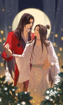 2boys 8083_blue black_hair brown_eyes brown_hair chinese_clothes choker collarbone eyepatch full_moon grin hanfu highres hua_cheng light_particles long_hair long_sleeves looking_at_another male_focus moon multiple_boys smile string_around_finger tianguan_cifu white_hanfu xie_lian yaoi