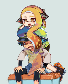 1boy 1girl :d agent_3_(splatoon) agent_4_(splatoon) artist_name black_footwear black_pants black_shirt black_shorts blonde_hair blue_hat blush_stickers boots brown_eyes captain_3_(splatoon) colored_lineart commentary_request fangs green_background green_hair green_jacket grey_shirt hands_on_another's_head hands_on_own_knees hat headphones highres hood hood_down hooded_jacket inkling inkling_boy inkling_girl inkling_player_character jacket layered_shirt long_hair long_sleeves nintendo open_mouth orange_eyes pants patchwork_clothes peaked_cap shirt shorts simple_background sitting smile splatoon_(series) splatoon_3 standing sweat tentacle_hair torn_clothes torn_pants v-shaped_eyebrows very_long_hair wavy_hair yonaga_story