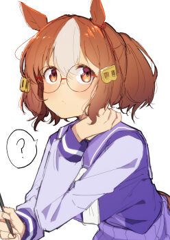 1girl ? absurdres alternate_hairstyle animal_ears belno_light_(umamusume) blush bow bowtie breasts brown_hair closed_mouth commentary ear_ribbon gorioshi0802 hair_ornament highres holding holding_pencil horse_ears horse_girl horse_tail letter_hair_ornament long_sleeves looking_at_viewer multicolored_hair pencil pleated_skirt ponytail purple_sailor_collar purple_serafuku purple_shirt sailor_collar sailor_shirt school_uniform serafuku shirt short_hair simple_background skirt speech_bubble spoken_question_mark tail tracen_school_uniform two-tone_hair umamusume umamusume:_cinderella_gray white_background white_bow white_bowtie white_hair