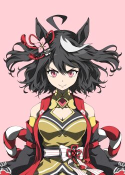 1girl ahoge animal_ears black_hair breasts chanchanko_(clothes) cleavage cleavage_cutout closed_mouth clothing_cutout detached_sleeves hair_between_eyes highres horse_ears horse_girl kitasan_black_(gilded_shrine_to_glory)_(umamusume) kitasan_black_(umamusume) kouhaku_nawa looking_at_viewer medium_breasts multicolored_hair red_eyes rope shimenawa short_hair simple_background smile solo streaked_hair umamusume white_streaks zukki_(bijitaru)