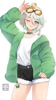 1girl ;p adjusting_eyewear alternate_costume arm_up black_shorts braid cecilia_immergreen colored_inner_hair commentary cowboy_shot denim denim_shorts doll doll_joints double-parted_bangs eyewear_on_head fur-trimmed_shorts fur_trim green_eyes green_hair green_jacket grey_hair hair_between_eyes hair_ornament highres hololive hololive_english jacket joints looking_at_viewer multicolored_hair one_eye_closed open_clothes open_jacket otomo_(cecilia_immergreen) shirt shirt_tucked_in short_hair short_shorts shorts side_braid simple_background single_braid solo streaked_hair sunglasses takoroki tongue tongue_out virtual_youtuber white_background white_shirt winding_key