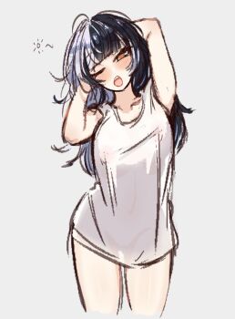 1girl arm_behind_head arm_up black_hair breasts grey_hair highres hololive hololive_english large_breasts long_hair multicolored_hair one_eye_closed open_mouth penguin_stamp shiori_novella shirt simple_background solo split-color_hair two-tone_hair virtual_youtuber white_background white_shirt yawning yellow_eyes