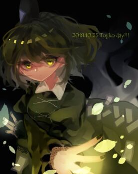 1girl black_background black_hat black_nails closed_mouth commentary_request dated dress expressionless fingernails green_dress green_eyes green_hair hat long_sleeves looking_at_viewer shinjitsu_no_kuchi short_hair soga_no_tojiko solo tate_eboshi touhou upper_body