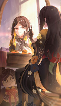 1girl absurdres adjusting_earrings aki_maple alternate_hairstyle artist_name black_gloves black_pantyhose blonde_hair brown_hair chair chiori_(genshin_impact) choker closed_mouth colored_inner_hair commentary_request doll earrings genshin_impact glint gloves grey_kimono hair_down hands_up haori highres indoors japanese_clothes jewelry jewelry_box kimono light_smile long_hair looking_at_mirror mirror multicolored_hair on_chair pantyhose red_eyes reflection ribbon_choker sitting solo sunlight table tamoto_(genshin_impact) vanity_table window yellow_haori