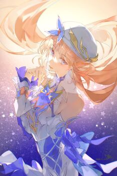 1girl arm_up bare_shoulders blonde_hair blue_eyes breasts commentary cross-shaped_pupils dated detached_sleeves dress floating_hair genshin_impact gradient_background hand_up hat highres long_hair looking_at_viewer medium_breasts nicole_(genshin_impact) open_mouth pointy_ears smile solo star_(symbol) symbol-shaped_pupils very_long_hair white_dress white_hat you_yeyou0904