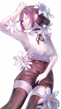 1girl absurdres black_choker black_ribbon black_shorts black_thighhighs chainsaw_man choker closed_mouth flower green_eyes grenade_pin hair_bun highres kei_ayada neck_ribbon purple_hair reze_(chainsaw_man) ribbon shirt shirt_tucked_in shorts simple_background sleeveless sleeveless_shirt solo thighhighs white_background white_flower white_shirt