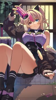 1girl artist_name basti_(girls'_frontline_2) black_bow black_bowtie black_gloves black_shoes black_socks blonde_hair blue_eyes bow bowtie breasts brown_jacket can chinese_commentary closed_mouth commentary_request fingerless_gloves fiodo footwear_bow fur-trimmed_bow girls'_frontline girls'_frontline_2:_exilium gloves heterochromia highres holding holding_can jacket long_hair mk23_(girls'_frontline) monster_energy multicolored_hair open_clothes open_jacket pink_hair purple_bow red_eyes shoes sitting socks solo streaked_hair