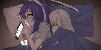 2girls 743_(743rd_bat) black_halo blue_archive blue_halo blush cellphone closed_eyes commentary dashed_eyes halo heart highres holding holding_phone lying mechanical_halo multicolored_halo multiple_girls noa_(blue_archive) noa_(pajamas)_(blue_archive) on_side parted_lips phone pillow purple_eyes purple_hair short_sleeves smartphone speech_bubble spoken_heart symbol-only_commentary two-tone_halo under_covers variant_set white_hair white_halo yuri yuuka_(blue_archive) yuuka_(pajamas)_(blue_archive)