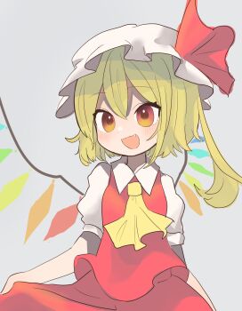 1girl ameshi_(rzuw4482) ascot blonde_hair collared_shirt commentary_request crystal crystal_wings fang flandre_scarlet grey_background hat hat_ribbon highres looking_at_viewer mob_cap multicolored_wings one-hour_drawing_challenge one_side_up open_mouth puffy_short_sleeves puffy_sleeves red_eyes red_skirt red_vest ribbon shirt short_sleeves simple_background skirt skirt_hold skirt_set smile solo touhou vest white_hat white_shirt wings yellow_ascot