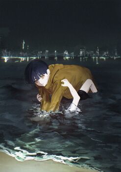 1boy 1other absurdres ambiguous_gender asphyxiation beach black_hair blank_stare bowl_cut city_lights closed_mouth drowning empty_eyes expressionless hand_on_another's_arm highres hood hood_down hooded_coat kneeling long_sleeves looking_at_viewer murder night original outdoors partially_submerged raincoat riroi_(rntr_ll) shirt short_hair skyline strangling struggling t-shirt wading water white_shirt yellow_eyes yellow_raincoat