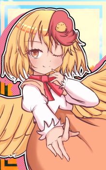 1girl animal animal_on_head baby_animal bird bird_on_head bird_wings blonde_hair blush capelet chick commentary_request cowboy_shot dress drop_shadow finger_to_own_chin highres looking_at_viewer multicolored_hair neckerchief niwatari_kutaka on_head one_eye_closed orange_dress orange_eyes red_hair red_neckerchief rykyukkuri shirt smile solo touhou two-tone_hair white_shirt wings yellow_capelet