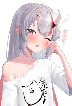 1girl ;o absurdres center-flap_bangs clothes_writing commentary_request gradient_hair grey_hair hair_between_horns hand_up highres hololive horns kakinotane_e long_hair looking_at_viewer multicolored_hair nakiri_ayame nakiri_ayame_(cutie_jersey) official_alternate_costume one_eye_closed oni open_mouth print_shirt red_eyes red_hair red_streaks shirt single_bare_shoulder single_off_shoulder skin-covered_horns solo t-shirt upper_body virtual_youtuber white_shirt