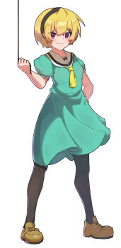 1girl black_pantyhose bob_cut brown_shoes dress fang full_body green_dress hairband hand_on_own_hip highres higurashi_no_naku_koro_ni holding holding_string houjou_satoko level3 looking_at_viewer pantyhose purple_eyes sailor_dress shoes short_hair skin_fang solo string white_background