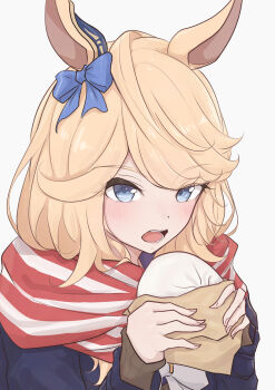 1girl animal_ears blonde_hair blue_bow blue_eyes blue_jacket blush bow chahiro ear_bow food gold_city_(umamusume) highres holding holding_food horse_ears horse_girl jacket long_hair long_sleeves open_mouth scarf simple_background solo steamed_bun striped_clothes striped_scarf sweater teeth umamusume upper_body white_background