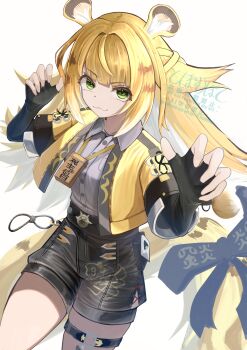 1girl absurdres animal_ear_fluff animal_ears black_gloves black_shirt black_shorts blonde_hair blue_bow bow claw_pose closed_mouth colored_inner_hair elbow_gloves fingerless_gloves gloves highres jacket ju_fufu long_hair looking_at_viewer multicolored_hair o-ring o-ring_thigh_strap shirt shorts smile solo tail tail_bow tail_ornament thigh_strap tiger_ears tiger_girl tiger_tail two-tone_hair white_hair yellow_jacket yukiwashibi zenless_zone_zero