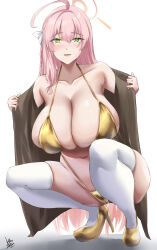 Rule 34 | 1girl, :d, ahoge, bikini, blue archive, braid, breasts, collarbone, gold bikini, gold footwear, green eyes, halo, hanako (blue archive), high heels, highres, huge breasts, ibara azuki, looking at viewer, navel, open clothes, open mouth, open robe, pink hair, robe, simple background, single braid, smile, solo, squatting, stomach, swimsuit, thighhighs, white background, white thighhighs