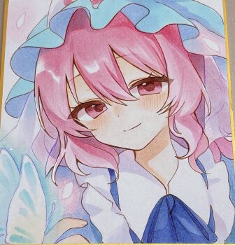 1girl blue_hat blue_kimono bug butterfly closed_mouth commentary double-parted_bangs hair_between_eyes hat highres insect japanese_clothes kimono looking_at_viewer marker_(medium) medium_hair mob_cap moni_monico pink_eyes pink_hair saigyouji_yuyuko shikishi smile solo touhou traditional_media triangular_headpiece veil white_veil