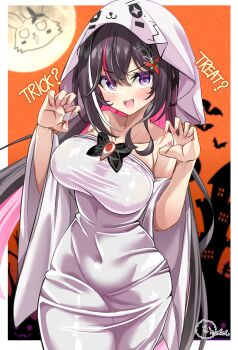 1girl absurdres alternate_costume azki_(hololive) black_hair border breasts claw_pose colored_inner_hair dress ghost_costume highres hololive inokeiwd large_breasts looking_at_viewer mole mole_under_eye multicolored_hair open_mouth orange_sky pink_hair purple_eyes sky smile solo streaked_hair trick_or_treat two-tone_hair virtual_youtuber white_border white_dress