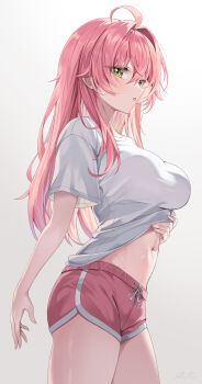 1girl absurdres ahoge alternate_costume breasts clothes_lift commentary dolphin_shorts double-parted_bangs from_side green_eyes hair_between_eyes hair_intakes highres hololive large_breasts long_hair looking_at_viewer mi_ke0224 navel open_mouth pink_hair pink_shorts sakura_miko shirt shirt_lift shorts sidelocks simple_background solo stomach symbol-only_commentary t-shirt triangle_mouth virtual_youtuber white_background white_shirt