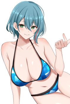 1girl bare_shoulders bikini blue_bikini blush breasts cleavage dead_or_alive dead_or_alive_6 dead_or_alive_xtreme dead_or_alive_xtreme_venus_vacation green_eyes green_hair highres large_breasts looking_at_viewer multicolored_hair navel red_hair short_hair simple_background smile solo streaked_hair surippa1010 swimsuit tamaki_(doa) white_background