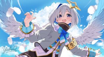 1girl amane_kanata amane_kanata_(1st_costume) angel angel_wings armband arms_up artist_name black_skirt blue_bow blue_bowtie blue_hair blue_sky bow bowtie cloud cloudy_sky colored_inner_hair day feathered_wings grey_jacket halo highres hololive jacket light_blush looking_at_viewer multicolored_hair open_mouth outdoors outstretched_arms purple_eyes shirt signature single_hair_intake skirt sky smile solo star_halo teeth upper_teeth_only virtual_youtuber white_hair white_shirt white_wings wings yabu_q yellow_armband