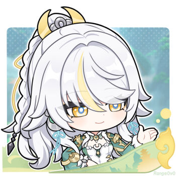 1girl blonde_streaks braid breasts chibi chibi_only chinese_clothes closed_mouth commentary_request genshin_impact hair_between_eyes hair_ornament hand_up jiu_fanglianhua long_hair looking_at_viewer multicolored_hair single_braid smile solo streaked_hair twitter_username upper_body white_hair yellow_eyes zibai_(genshin_impact)