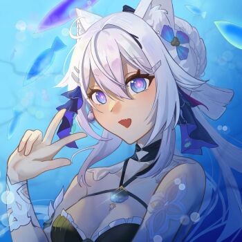 1girl ahoge animal_ear_fluff animal_ears bikini black_bikini blue_eyes breasts cat_ears chinese_commentary cleavage_cutout clothing_cutout commentary_request fang fish highres honkai_(series) honkai_impact_3rd kiana_kaslana kiana_kaslana_(herrscher_of_finality) kiana_kaslana_(selenic_ripples) large_breasts long_hair official_alternate_costume skin_fang solo swimsuit underwater upper_body very_long_hair w white_hair yuanqin18525