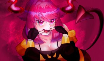 1girl absurdres black_gloves black_jacket black_shirt breasts cleavage demon_girl demon_horns demon_tail detached_horns fangs finger_in_own_mouth fingerless_gloves gloves hair_flaps hair_intakes halter_shirt halterneck hetto_(vtuber) highres hood hooded_jacket horns jacket looking_at_viewer medium_breasts medium_hair mouth_pull multicolored_jacket off-shoulder_shirt off_shoulder owozu pink_background pink_eyes pink_hair red_horns retroperro shirt solo tail teeth tongue v-shaped_eyebrows virtual_youtuber yellow_jacket