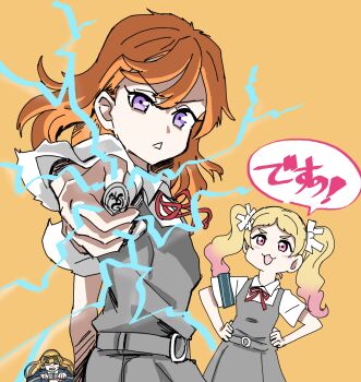 2girls :&lt; :3 :d blonde_hair cable colored_speech_bubble commentary_request conodon2 electricity electrokinesis eyewear_on_head gradient_hair hair_ribbon heanna_sumire highres holding holding_cable looking_at_viewer love_live! love_live!_superstar!! multicolored_hair multiple_girls onitsuka_natsumi open_mouth orange_hair parody pink_hair purple_eyes railgun_(misaka_mikoto) ribbon shibuya_kanon simple_background smile speech_bubble sunglasses toaru_kagaku_no_railgun toaru_majutsu_no_index triangle_mouth twintails v-shaped_eyebrows white_ribbon yellow_background