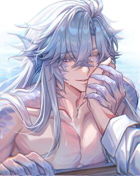2boys alternate_hairstyle antenna_hair arm_tattoo blue_eyes blue_scales chinese_commentary commentary_request fingernails hand_on_another&#039;s_cheek hand_on_another&#039;s_face highres honkai:_star_rail honkai_(series) inkiceberg long_hair male_focus merman monster_boy multiple_boys mydei_(honkai:_star_rail) one_eye_closed parted_bangs phainon_(honkai:_star_rail) red_tattoo sharp_fingernails shirt sleeves_rolled_up tattoo topless_male wet wet_hair white_hair white_shirt yaoi