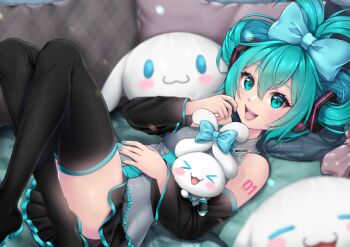 >_< 1girl :3 :d aqua_eyes aqua_hair aqua_necktie artist_name black_boots black_skirt black_sleeves blue_bow blush blush_stickers boots bow breasts cinnamiku cinnamoroll commentary cosplay english_commentary eyelashes frilled_shirt_collar frills fuwa_fuwa_cinnamoroll grey_shirt hair_between_eyes hair_bow hair_ornament hair_rings hatsune_miku hatsune_miku_(cosplay) long_sleeves lying medium_breasts medium_hair miku_day miniskirt necktie number_tattoo on_back open_mouth pillow sanrio shirt skindentation skirt sleeveless sleeveless_shirt smile solo sukimii_art tattoo thigh_boots thighhighs tongue turtleneck turtleneck_shirt vocaloid watermark xd zettai_ryouiki