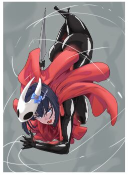 1girl absurdres ass black_bodysuit black_hair blue_eyes bodysuit border cosplay daaku_(koizumi_arata) full_body grey_background highres holding holding_knife hollow_knight hollow_knight:_silksong hololive hololive_english hornet_(hollow_knight) hornet_(hollow_knight)_(cosplay) knife mask mask_on_head ouro_kronii simple_background skin_tight solo string upside-down virtual_youtuber white_border