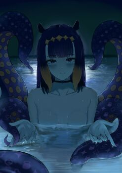 1girl absurdres black_choker blue_eyes blunt_bangs breasts choker commentary english_commentary gradient_hair highres hololive hololive_english i&#039;ll_teach_you_everything_(chainsaw_man) karu_(karusenpai) light_reflection_(water) long_hair looking_at_viewer mole mole_under_eye movie_reference multicolored_hair ninomae_ina&#039;nis nude orange_hair partially_submerged pointy_ears purple_hair refraction scene_reference skinny_dipping small_breasts smile solo tentacle_hair tentacles virtual_youtuber wet wet_hair