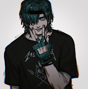 1boy alternate_costume biker_(hotline_miami) black_headband black_nails black_shirt commentary english_commentary fingerless_gloves gloves green_eyes green_hair hair_over_one_eye headband highres hotline_miami looking_at_viewer male_focus shirt short_hair simple_background solo t-shirt tatsu_(tatsumccree) tongue tongue_out upper_body v v_over_mouth white_background