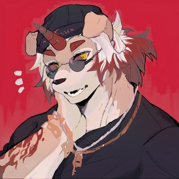 1boy animal_ears arknights bara black_hat black_shirt bracelet brown_fur colored_sclera colored_tips commentary_request dog_boy dog_ears dokiizz furry furry_male hat horns hung_(arknights) jewelry key looking_at_viewer male_focus medium_hair multicolored_hair muscular necklace open_mouth red_background red_hair round_eyewear shirt single_horn solo sunglasses tattoo upper_body white_hair yellow_eyes