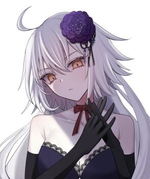 1girl ahoge bare_shoulders black_gloves breasts cleavage commentary_request dress elbow_gloves fate/grand_order fate_(series) flower formal_clothes gloves grey_hair hair_flower hair_ornament highres jeanne_d'arc_alter_(fate) large_breasts long_hair looking_at_viewer official_alternate_costume purple_dress purple_flower roro_982 shinjuku_(fate/grand_order) simple_background solo strapless strapless_dress white_background yellow_eyes