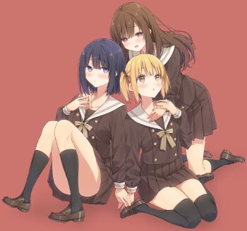 3girls :d :o black_thighhighs blonde_hair blue_eyes blue_hair bow brown_eyes brown_hair brown_serafuku brown_shoes collarbone commentary commission hair_bow highres long_hair multiple_girls open_mouth original red_background red_eyes sailor_collar school_uniform serafuku shoes short_hair simple_background sitting skeb_commission smile thighhighs tsuke_(maholabo) wariza
