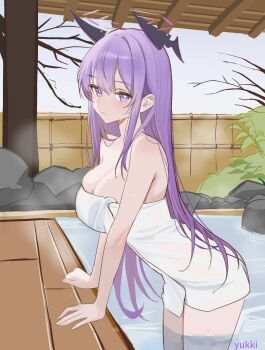 1girl arm_support artist_name blue_archive breasts bright_pupils cleavage commentary halo highres large_breasts leaning_forward light_smile long_hair looking_at_viewer naked_towel onsen purple_eyes purple_hair solo steam straight_hair thighs towel utaha_(blue_archive) very_long_hair wading white_pupils wooden_wall yukki83130530