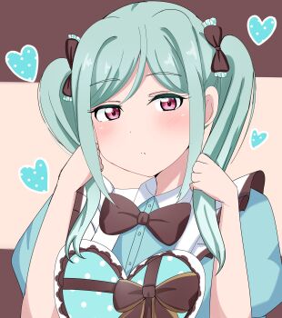 1girl absurdres alt_text apron aqua_hair blue_apron blue_dress blush bow bowtie brown_background brown_bow brown_bowtie closed_mouth commentary dress frown highres holding holding_own_hair looking_at_viewer love_live! love_live!_superstar!! matcha_moti_(matcha_427) official_alternate_costume onitsuka_tomari parted_bangs pink_eyes puffy_short_sleeves puffy_sleeves short_sleeves sidelocks solo split_mouth twintails upper_body valentine