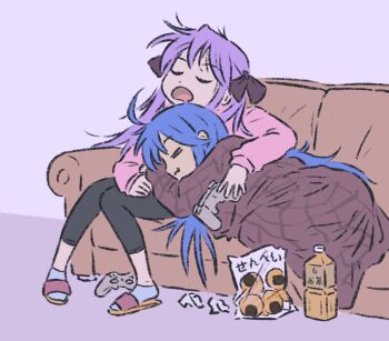 2girls ankle_socks black_pants blanket blue_hair blue_socks bottle bow closed_eyes controller couch drink drooling food game_controller hiiragi_kagami izumi_konata japanese_text lucky_star multiple_girls pants pink_sweater purple_hair sleeping sleeping_on_person sleeping_upright slippers snack socks sweater truffleduster twintails yuri