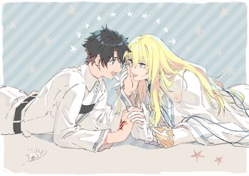 2boys ascot belt bishounen black_belt black_hair blonde_hair blue_ascot blue_eyes border cape chaldea_logo chaldea_uniform chest_belt command_spell commentary conch eye_contact fate/grand_order fate_(series) frilled_sleeves frills fujimaru_ritsuka_(male) gloves gold_trim hair_between_eyes hand_on_another&#039;s_cheek hand_on_another&#039;s_face hand_up holding_hands interlocked_fingers jacket kirschtaria_wodime long_hair long_sleeves looking_at_another lying m-tobiei male_focus multiple_boys on_stomach open_mouth outside_border seashell shell short_hair side_cape smile star_(symbol) starfish white_border white_cape white_gloves white_jacket yaoi