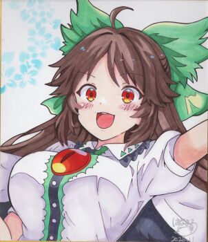 1girl :d ahoge blush_stickers bow breasts brown_hair commentary_request green_bow hair_bow highres hoshi_tea_party long_hair medium_breasts open_mouth orange_eyes photo_(medium) puffy_short_sleeves puffy_sleeves reiuji_utsuho shikishi shirt short_sleeves signature smile solo third_eye_on_chest touhou traditional_media upper_body white_shirt