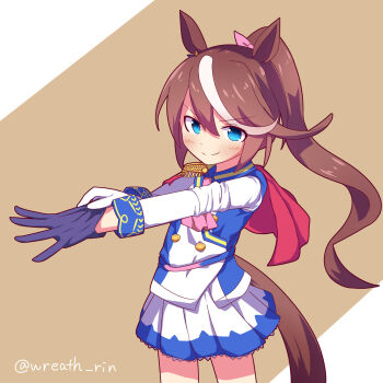 1girl animal_ears aqua_eyes ascot asymmetrical_gloves blush brown_background brown_hair capelet closed_mouth commentary_request cowboy_shot epaulettes gloves hair_between_eyes hair_ribbon highres horse_ears horse_girl long_hair long_sleeves mismatched_gloves multicolored_hair pink_ascot pink_ribbon ponytail putting_on_gloves red_capelet ribbon simple_background single_epaulette smile solo split_mouth streaked_hair tokai_teio_(peak_joy)_(umamusume) tokai_teio_(umamusume) twitter_username two-tone_hair two-tone_shirt two-tone_skirt umamusume v-shaped_eyebrows white_hair wreath_(a1b2c3d45)